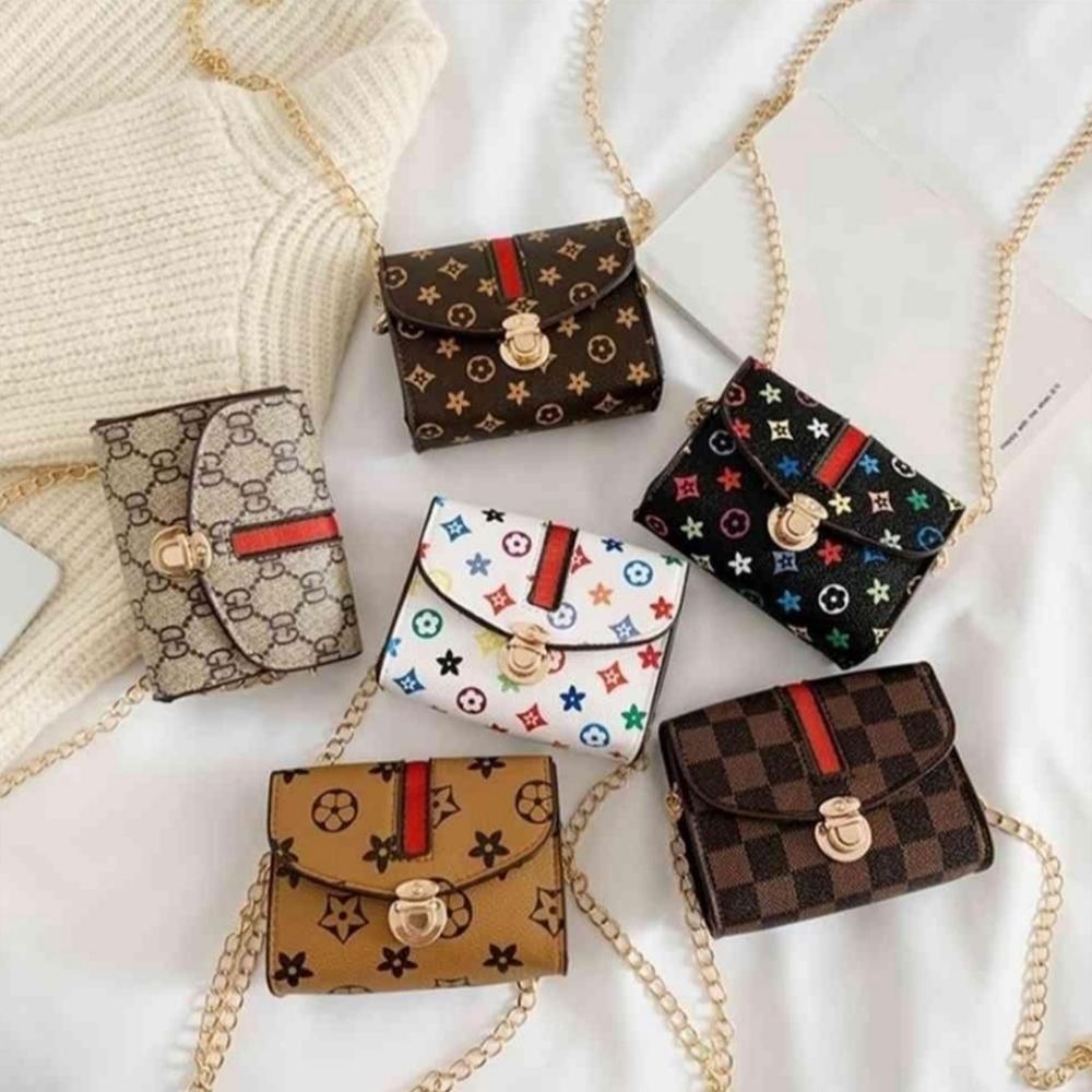 NEW FASHIONABLE MINI 👛 - Picture 2 of 10